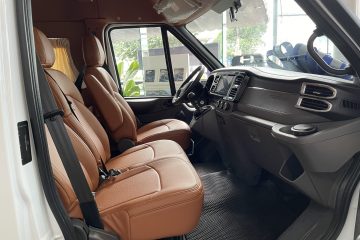Transit Limousine Kingdom S14