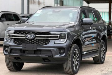 Ford Everest Platinum 4×2 2.0L AT12