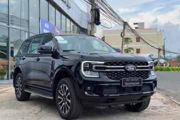 Ford Everest Platinum 4×2 2.0L AT8