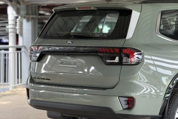 Ford Everest Platinum 4×2 2.0L AT6