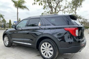 Ford Explorer Limited 2.3L AT 4WD2
